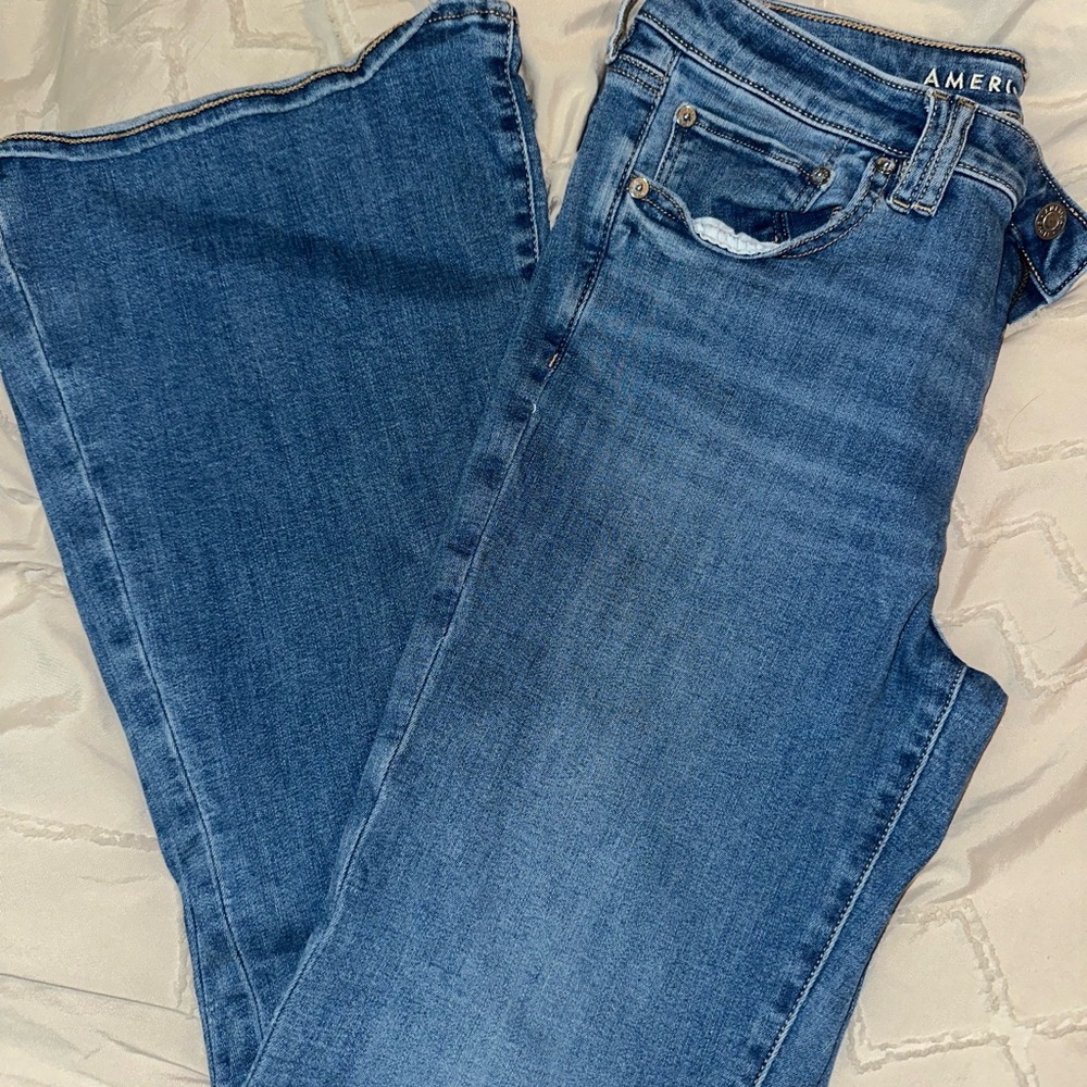 American Eagle Outfitters Women's Flare Jeans in Blue